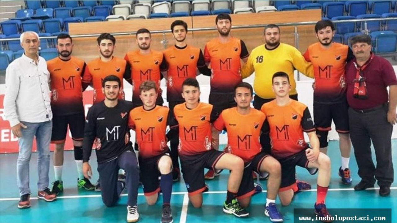 İneboluspor Hentbolda 2. Lige Yükseldi