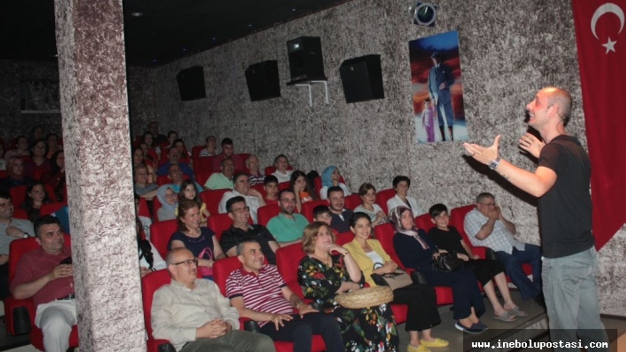 Taner Ayyıldız İnebolu'yu Kahkahaya Boğdu