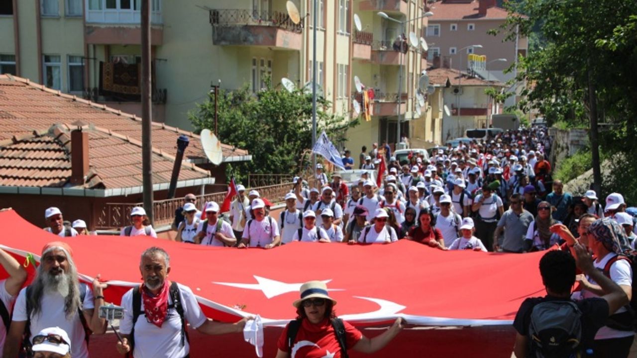 Atatürk ve İstiklal Yolu Yürüyüşü ertelendi