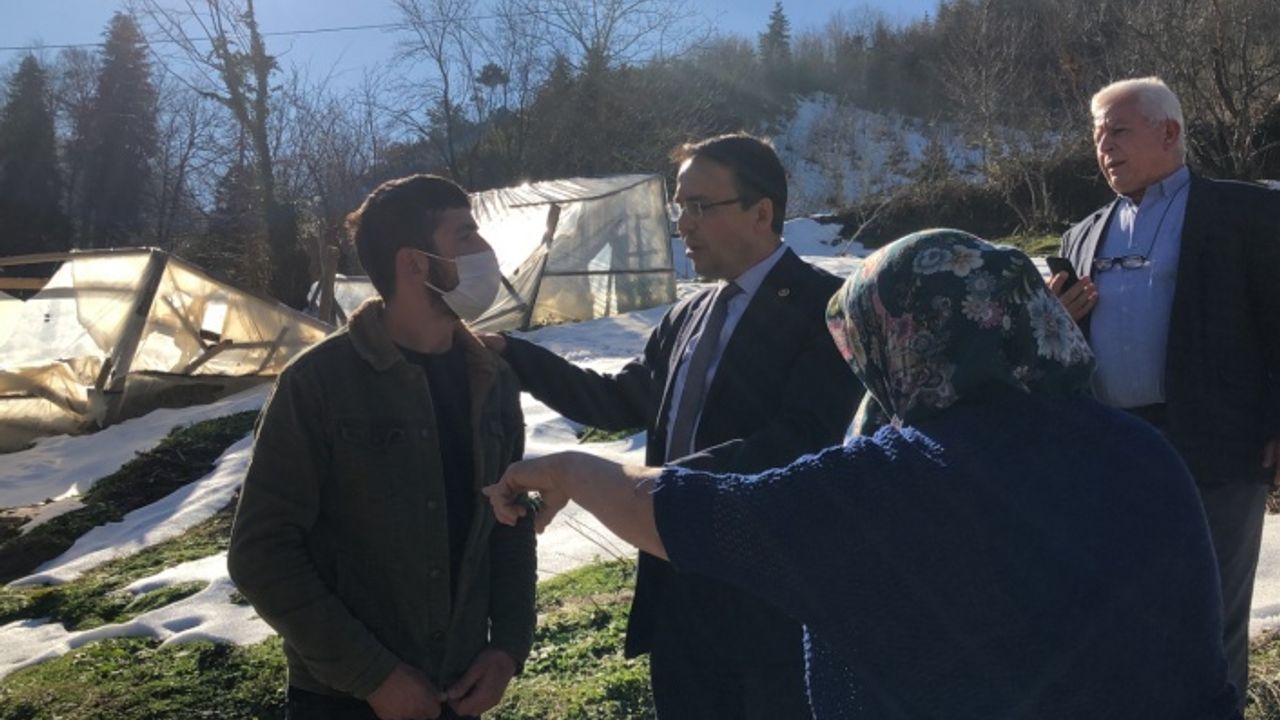 Milletvekili Hasan Baltacı, İnebolu’da seraları yıkılan üreticileri dinledi