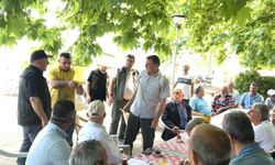 Katil arılarla mücadele yöntemleri köylülere anlatıldı