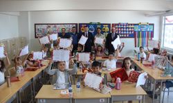 Öğrencilerin karne heyecanı... İyi tatiller çocuklar!