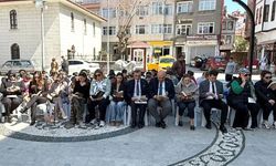 İnebolu'da öğrenciler meydanda kitap okudu