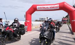 İstiklal Yolu’nda 300 motosikletli tarihi yolculuğa çıktı
