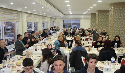 İYİ Parti Lideri Müsavat Dervişoğlu’ndan vefa iftarı