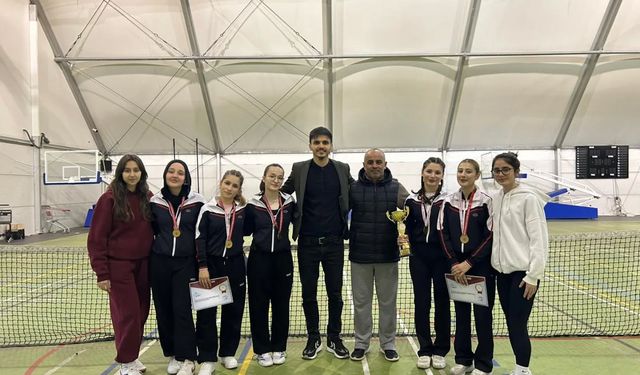 İnebolu’nun Altın Raketleri İl Şampiyonu!