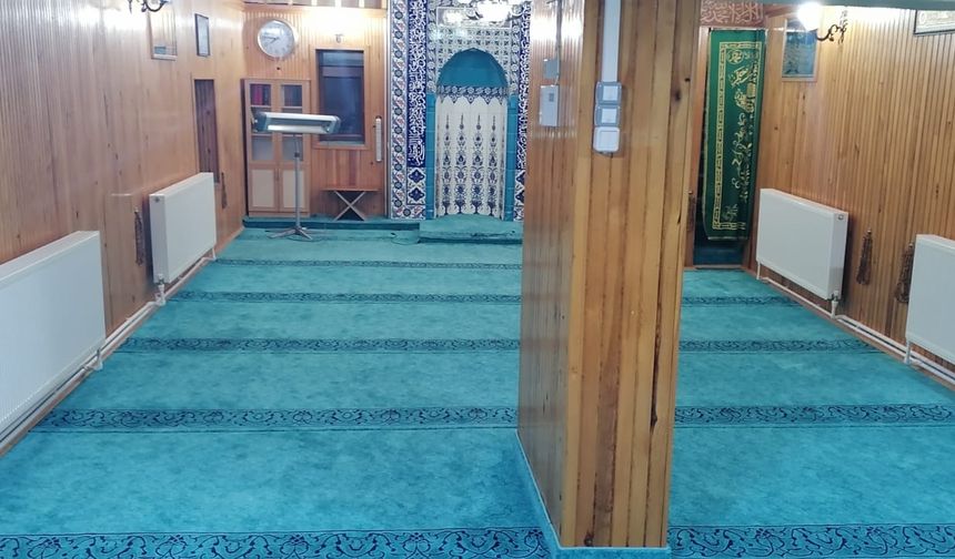 Kızılkara Mahallesinde camii ve mahalle odası yenilendi