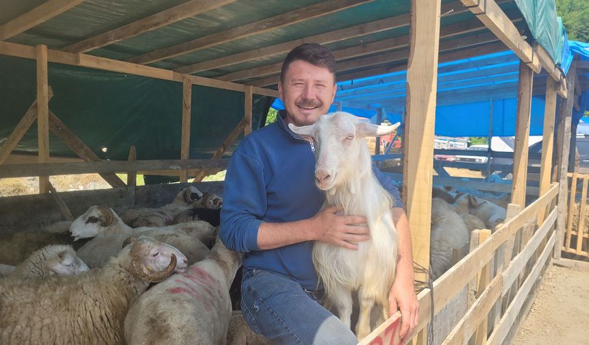 Kurban pazarının fanta aşığı maskotu ‘Fiko’
