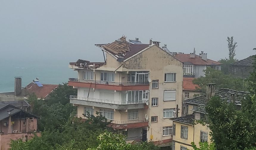 Hortum, fırtına, yağış... Bir geldi pir geldi!