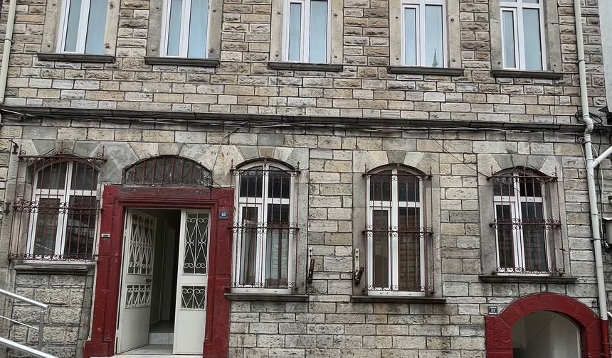 İNEBOLU'DA KAÇIRILMAYACAK FIRSAT... MERKEZİ KONUMDA 60.000 TL KİRA GETİRİLİ KOMPLE SATILIK BİNA