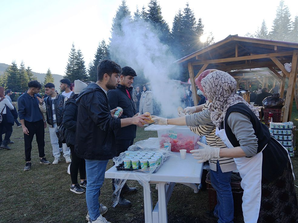 Kastamonu Universitesi Ogrencileri Istiklal Yolunda Yurudu 5