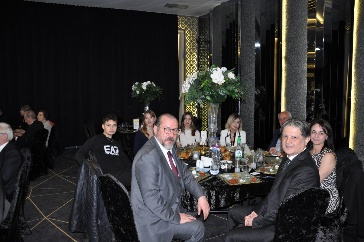 D S C 0325 1204X800