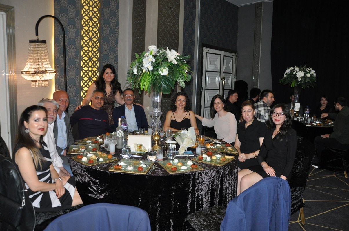 D S C 0343 1204X800