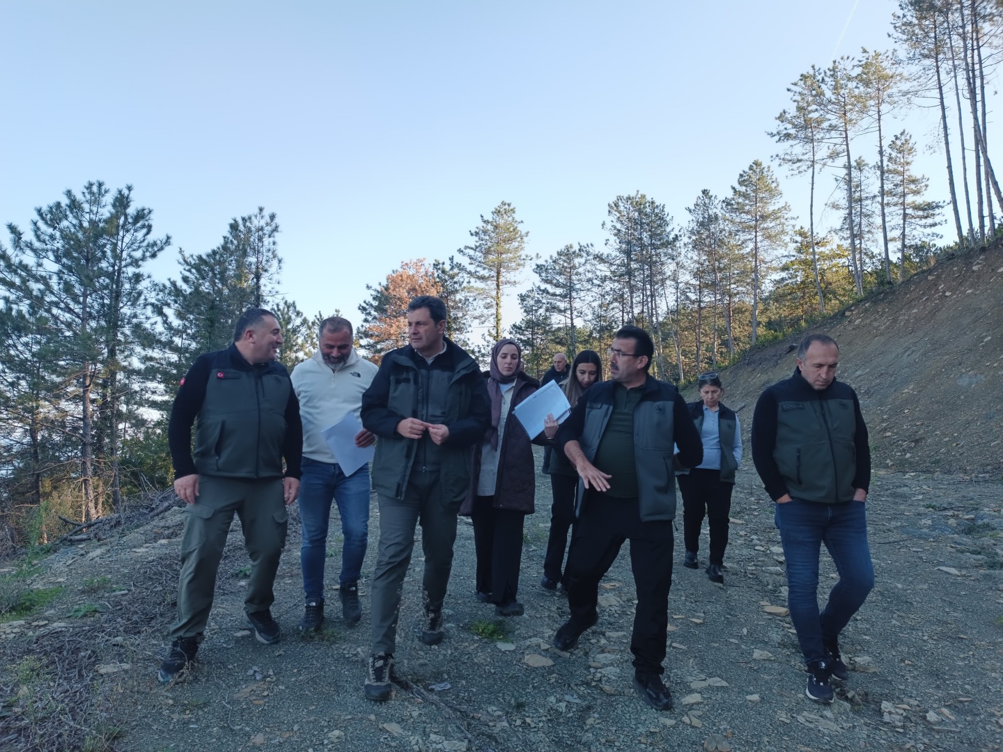 589099409 18074027303459834 8675117102489685936 N