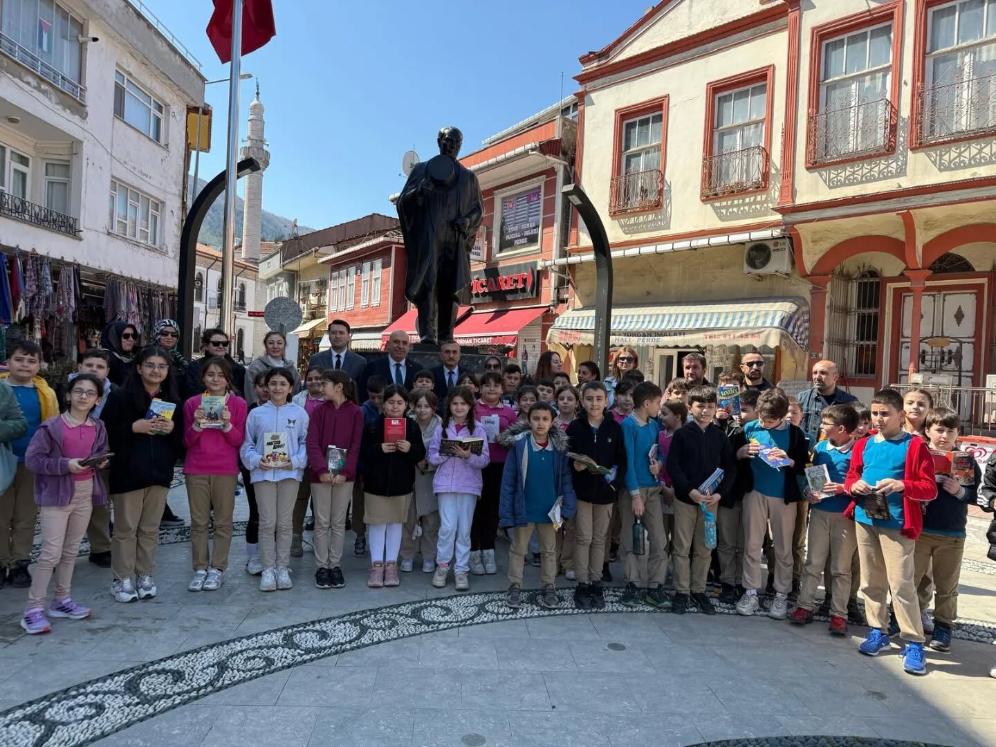 658679542 18101150410942518 6509331783817195572 N